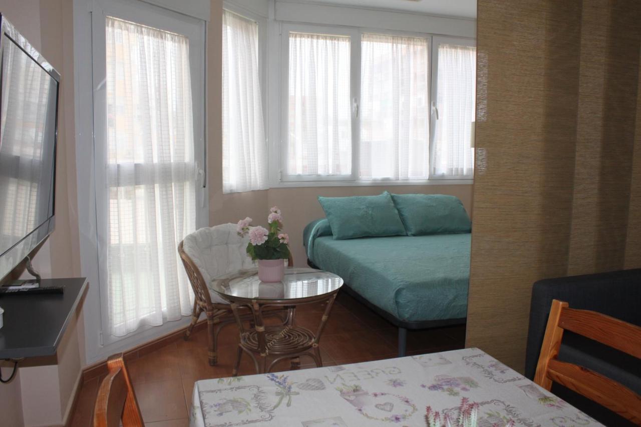 Apartamentos Торе дел Мар Екстериор снимка